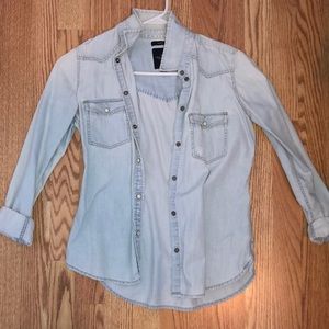 American Eagle thin denim jacket!